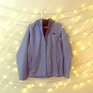 THE NORTH FACE LIGHT PURPLE RAIN COAT/JACKET